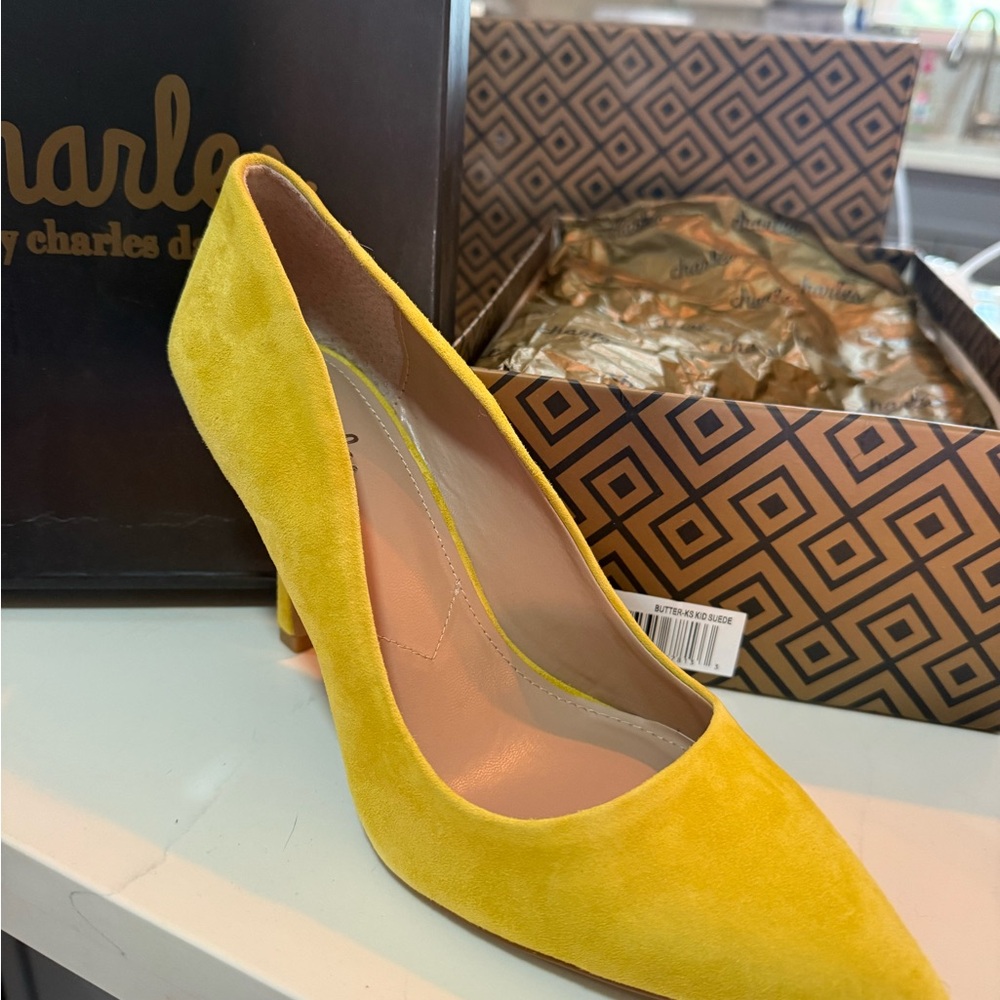 Charles by Charles David Yellow Suede Heels - Picture 3 of 8